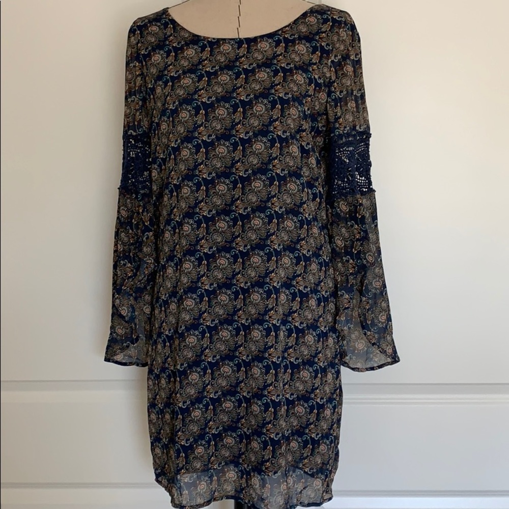 Zinga paisley blue bell sleeved dress size L
